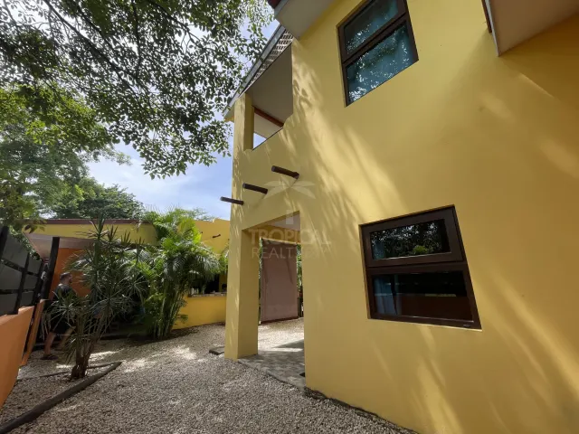 Complejo de Alquiler con Piscina en Playa Potrero – Alta Rentabilidad a 250 m del Mar
