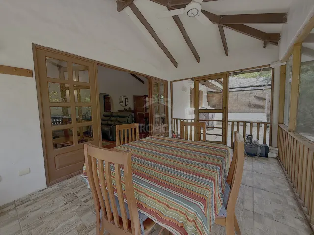Casa Rústica Frente al Mar en Alquiler en Playa Grande, Guanacaste | Con Acceso Directo a la Playa