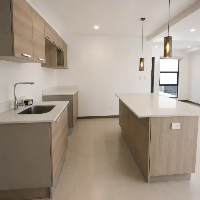 Casa Tipo Townhouse en Venta en Condominio Privado, Escazú