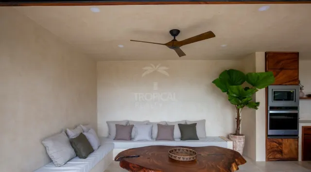 Casa de Lujo con Vista al Océano en Venta – Malpaís, Santa Teresa