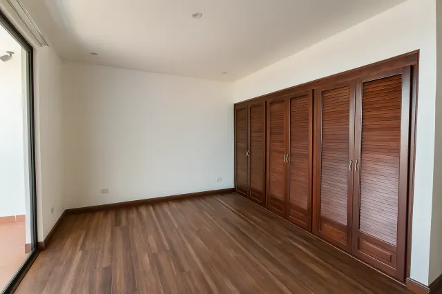 Casa Independiente en Venta en Rohrmoser con 4 Habitaciones