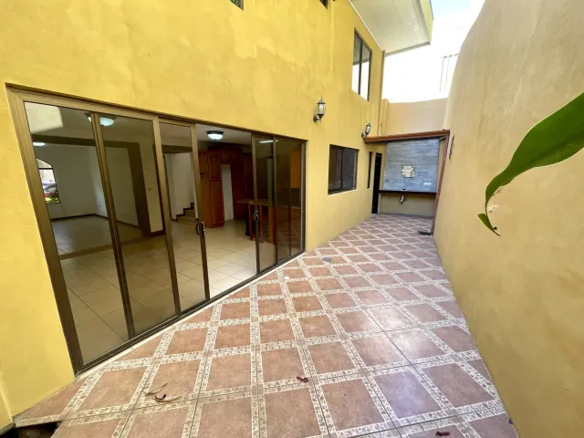 Casa en venta Belen en Condominio