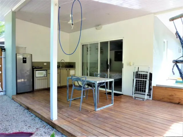 En Venta: Propiedad de Inversión Llave en Mano con 6 Lodges en Surfside Potrero