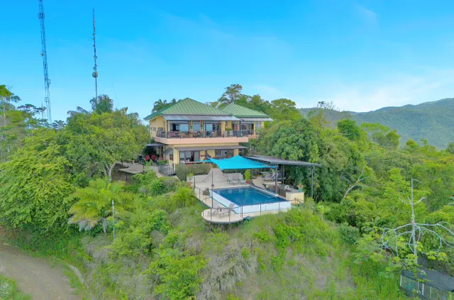 Playa Hermosa Jaco casa en venta
