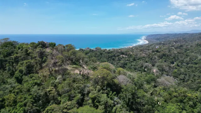 Lote en venta Mal Pais con vistas al mar