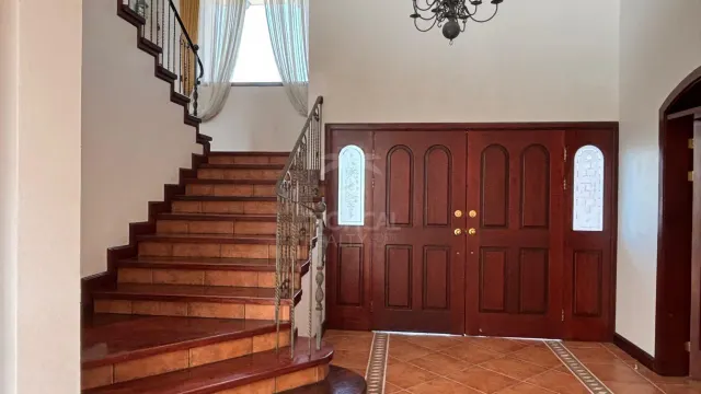 Casa de Lujo en Los Laureles, Escazú