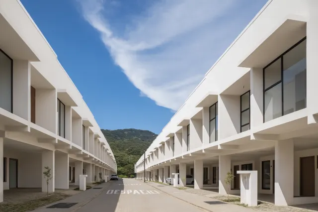 Casa Tipo Townhouse en Venta en Condominio Privado, Escazú