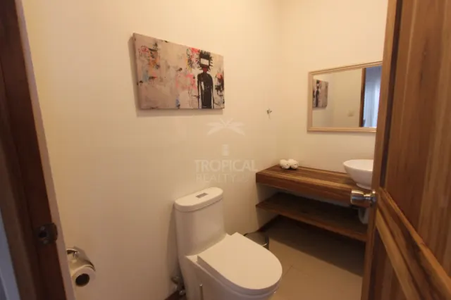 Apartamento Amueblado de 3 Habitaciones en Alquiler, Playa Potrero