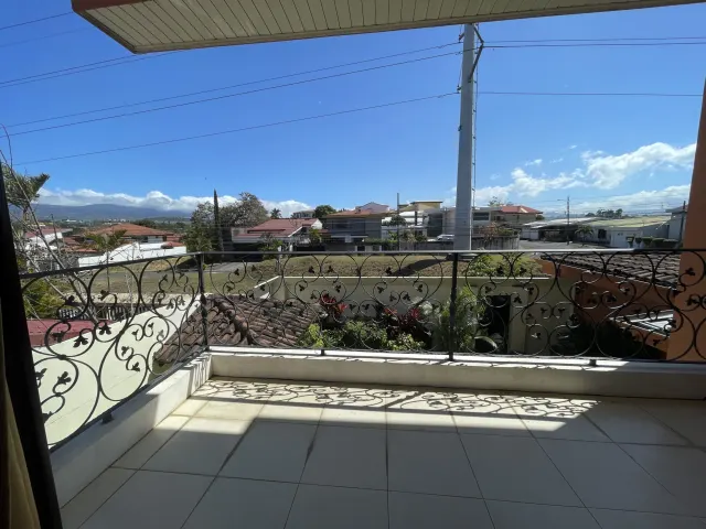 Bosques de Doña Rosa, casas