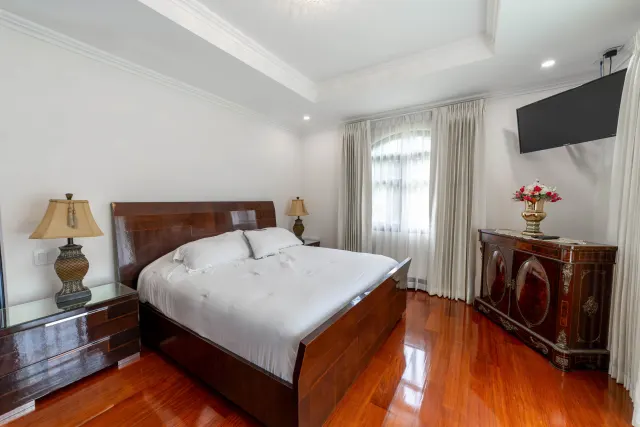 Lujosa casa colonial en venta en la exclusiva comunidad Monteran, Curridabat
