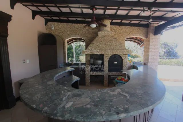 Residencia de Lujo en La Guácima con Bosque Privado y Vistas Panorámicas