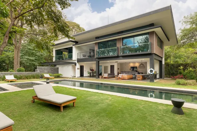 Venta de lujoso penthouse en Escazu