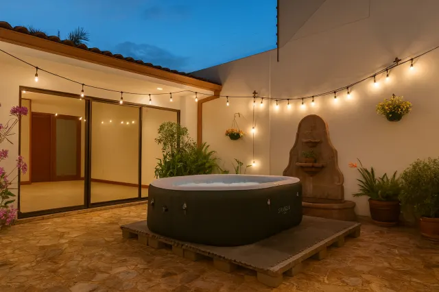 Casa Independiente en Venta en Rohrmoser con 4 Habitaciones