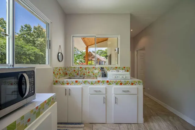 Villas Oasis – Propiedad Multifamiliar con Potencial de Inversión Cerca de Tamarindo