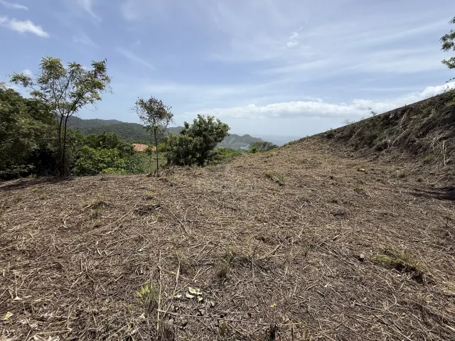 Lote Premium de 999 m² con Espectacular Vista al Mar – Condominio Lomas Del Mar, Guanacaste