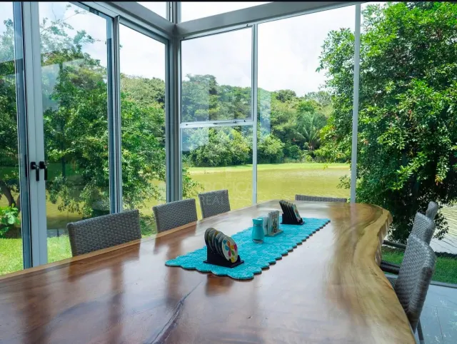 Casa de Lujo de Una Planta en Venta Playa Hermosa, Mistico