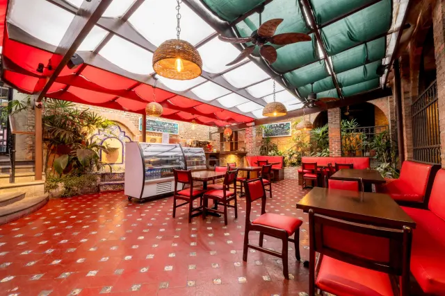 Hotel Boutique en Venta en Barrio Amón – Propiedad Histórica con Alto Potencial de Desarrollo
