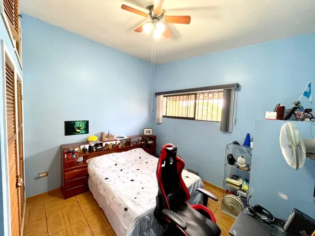 Rohrmoser Roma, Pavas casa en venta con apartamentos