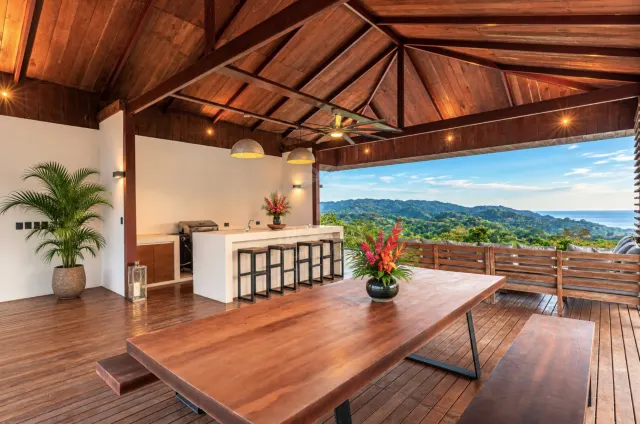 Casa de Lujo con Vista al Mar en Venta en Hacienda Okhra, Santa Teresa