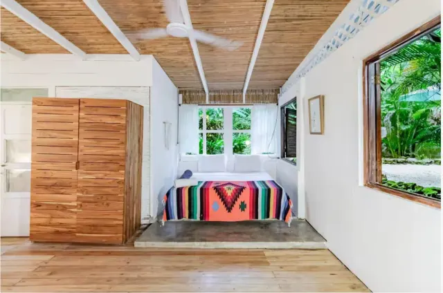 Villa de Lujo con Vista al Océano en Santa Teresa – Privacidad, Naturaleza y Potencial de Inversión