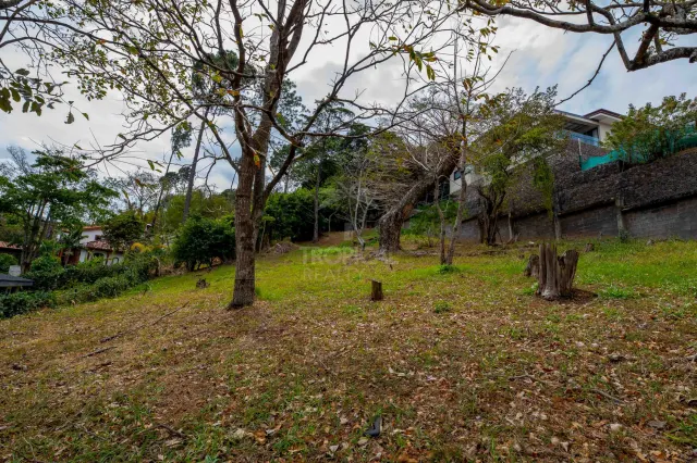 Lote Exclusivo con Vistas Panorámicas en Hacienda El Cocoy, Guachipelín – Privacidad, Lujo y Ubicación Estratégica