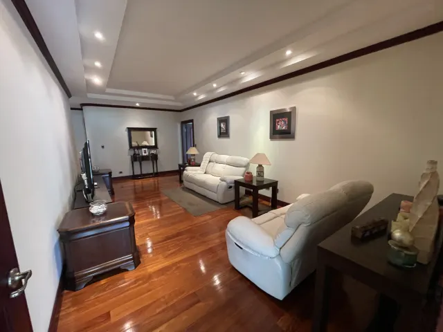 Elegante apartamento en venta Escazu Trejos Montealegre