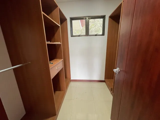 Casa moderna en condominio Ciudad Colon con vistas