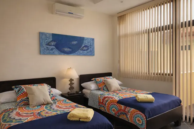 Villa de Lujo Frente al Mar en Playa Hermosa – Puntarenas