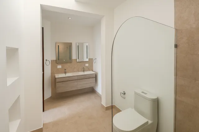 Casa Independiente en Venta en Rohrmoser con 4 Habitaciones