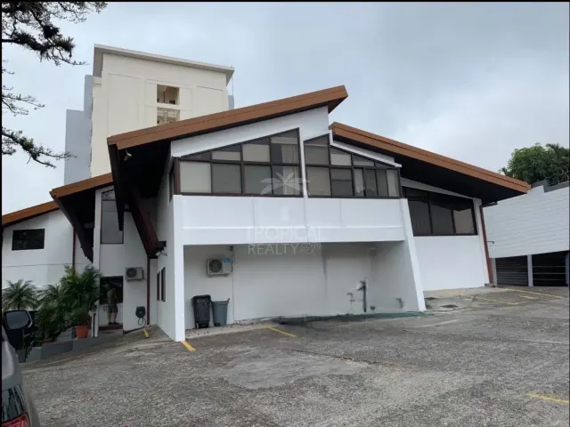 Propiedad Comercial en Venta – Ubicación Estratégica con Alto Potencial de Inversión