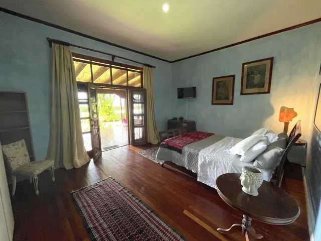Santa Ana Piedades casa de una planta con 10.763m2