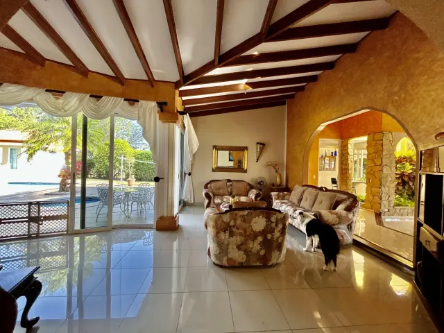 Casa en venta en Hacienda Los Reyes