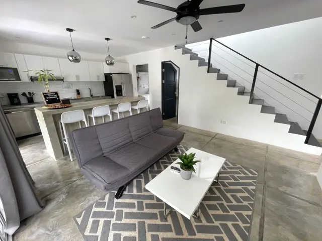 Casa de Playa Moderna en Venta Cerca de Playa Palma, Parrita