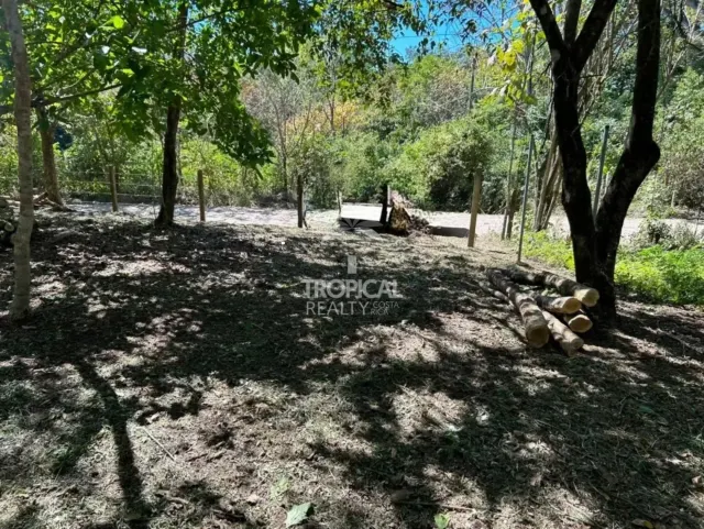 Lote en venta en Las Delicias de Cobano: Tu oasis costero en Costa Rica.