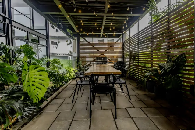 House for Sale in Hacienda Los Reyes, Guácima: Elegance and Comfort in an Exclusive Setting