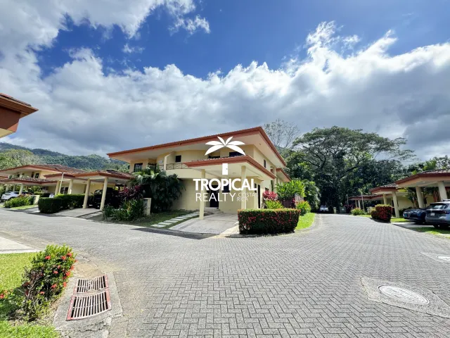 Casa en venta Belen en Condominio