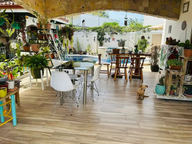 Casa en Venta en Jacó Beach con Piscina y Jacuzzi Privado