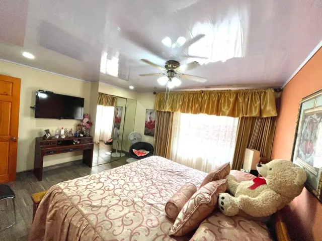 Rohrmoser Roma, Pavas casa en venta con apartamentos