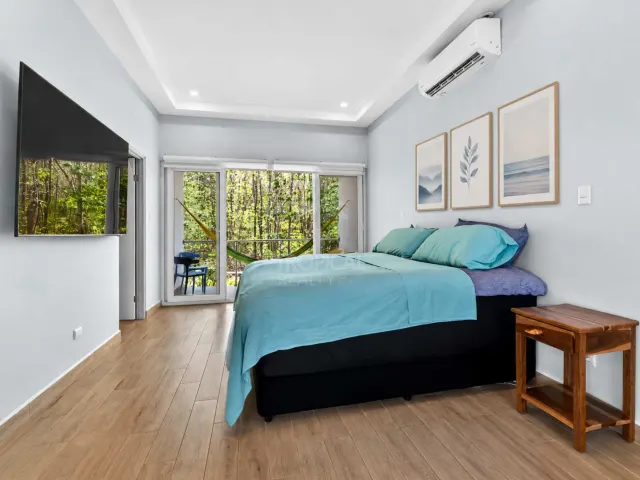 Townhome de Lujo en Venta en Rancho Villa Real | Amueblado, Esquinero y a Minutos de Tamarindo