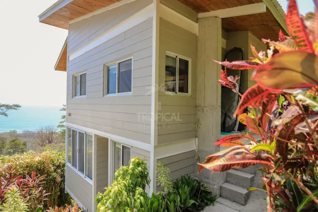 Casa con Vista al Mar en Venta en Maramar, Santa Teresa – 3 Habitaciones