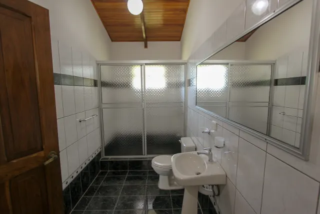 Casa en venta Santa Ana Piedades 2650m2