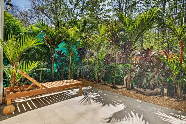 Townhome de Lujo en Venta en Rancho Villa Real | Amueblado, Esquinero y a Minutos de Tamarindo