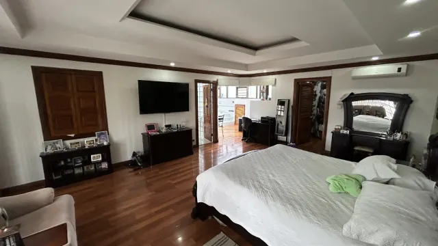 Casa en Venta en Rohrmoser, Pavas – Amplios Espacios y Terraza Privada