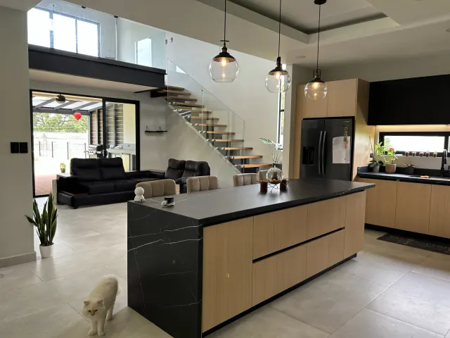 Hermosa casa moderna en Condominio, La Guácima, Alajuela