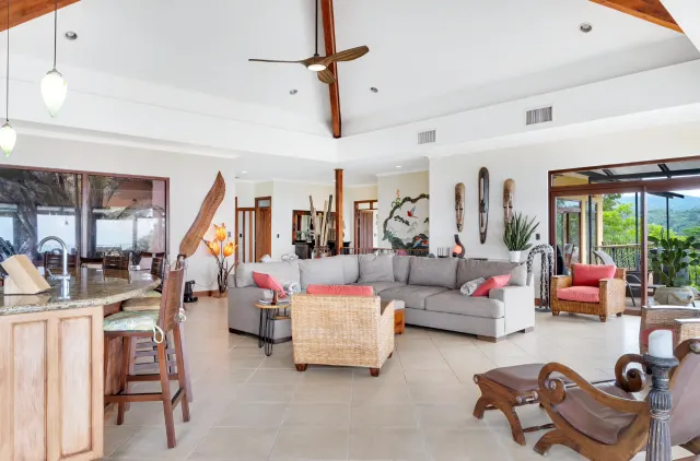 Playa Hermosa Jaco casa en venta