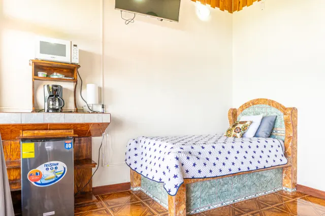 Hotel Boutique con Vista al Océano en Dominical – 13 Unidades en 1 Hectárea