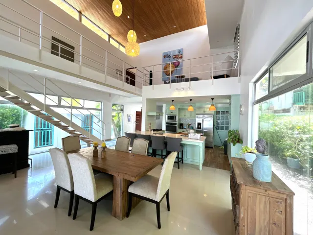 Villa de Lujo Frente al Mar en Alquiler en Playa Tivives, Costa Rica