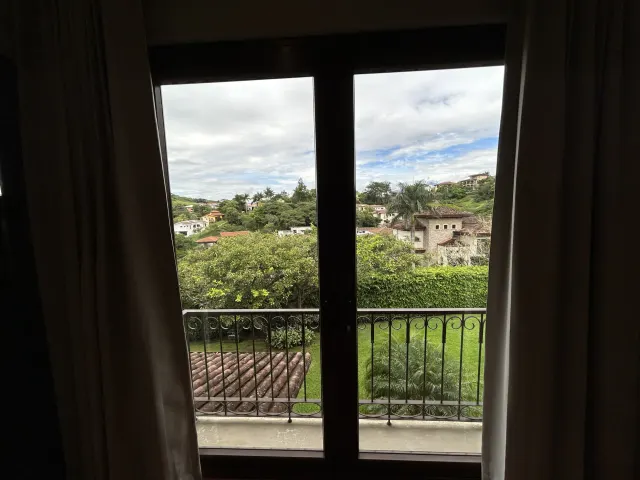 Se vende amplia casa en Condominio Villa Real