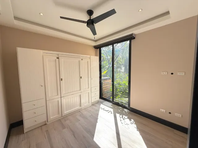 Casa Moderna de Lujo en Venta Cerca de la Playa Vendida