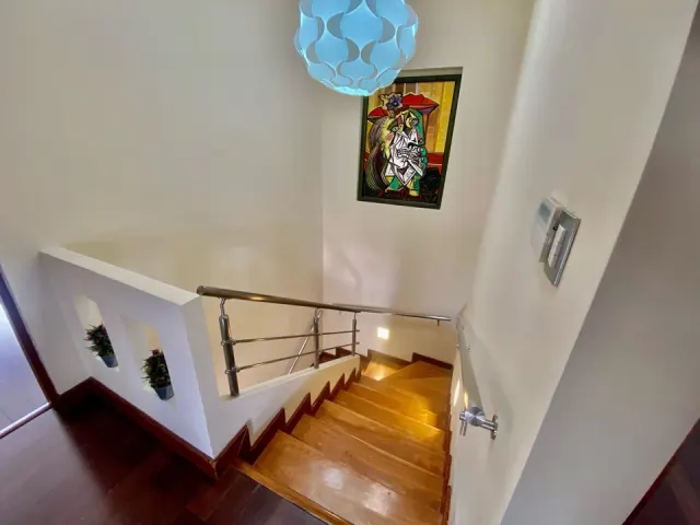 Escazu, casa moderna en venta independiente